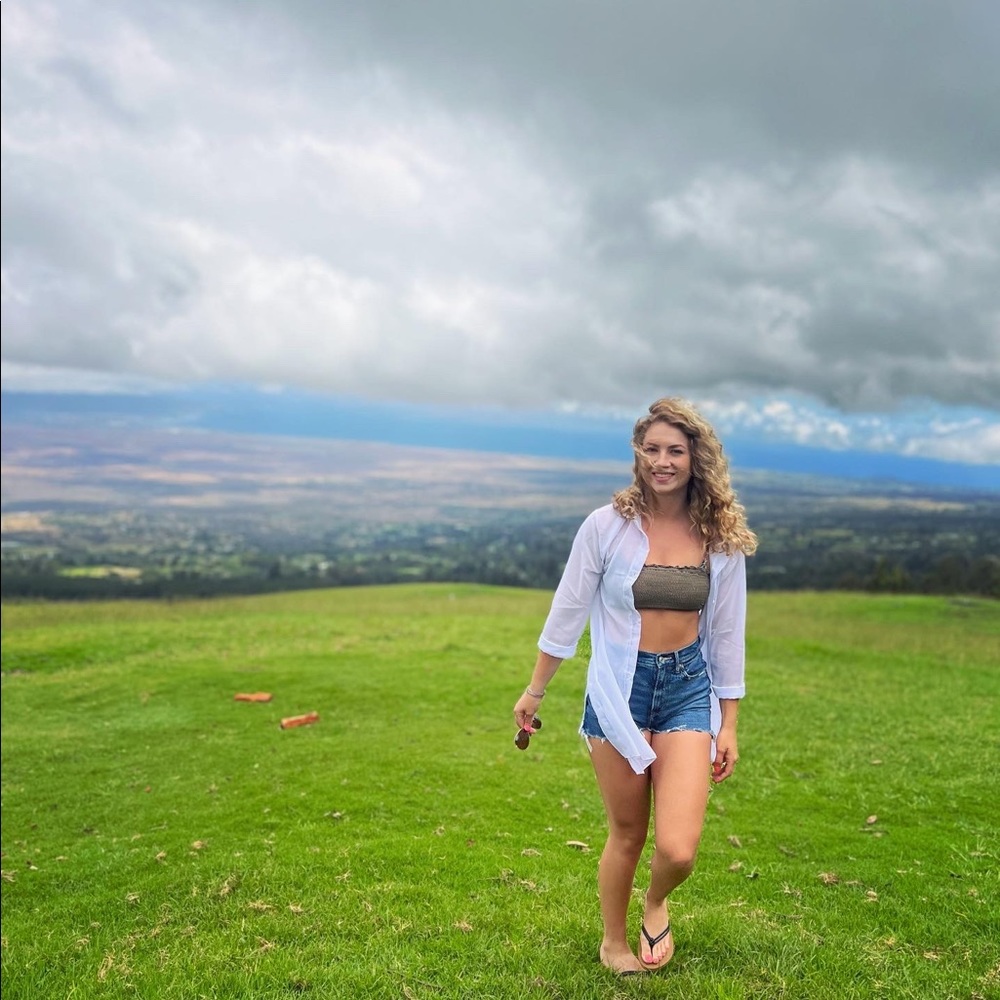 Meet your Posher, Kaila